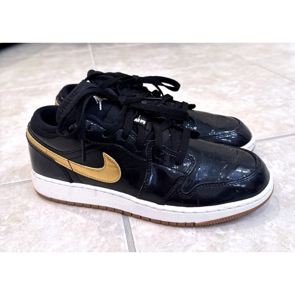 Air Jordan 1 Retro Low Black Gold Patent Leather Kids Sneakers 554723-032 7Y
